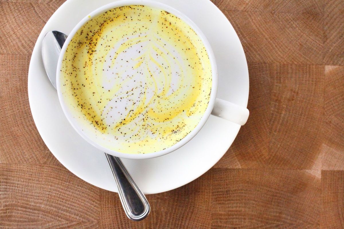 golden-milk-latte-recipe-turmeric-milk-tea