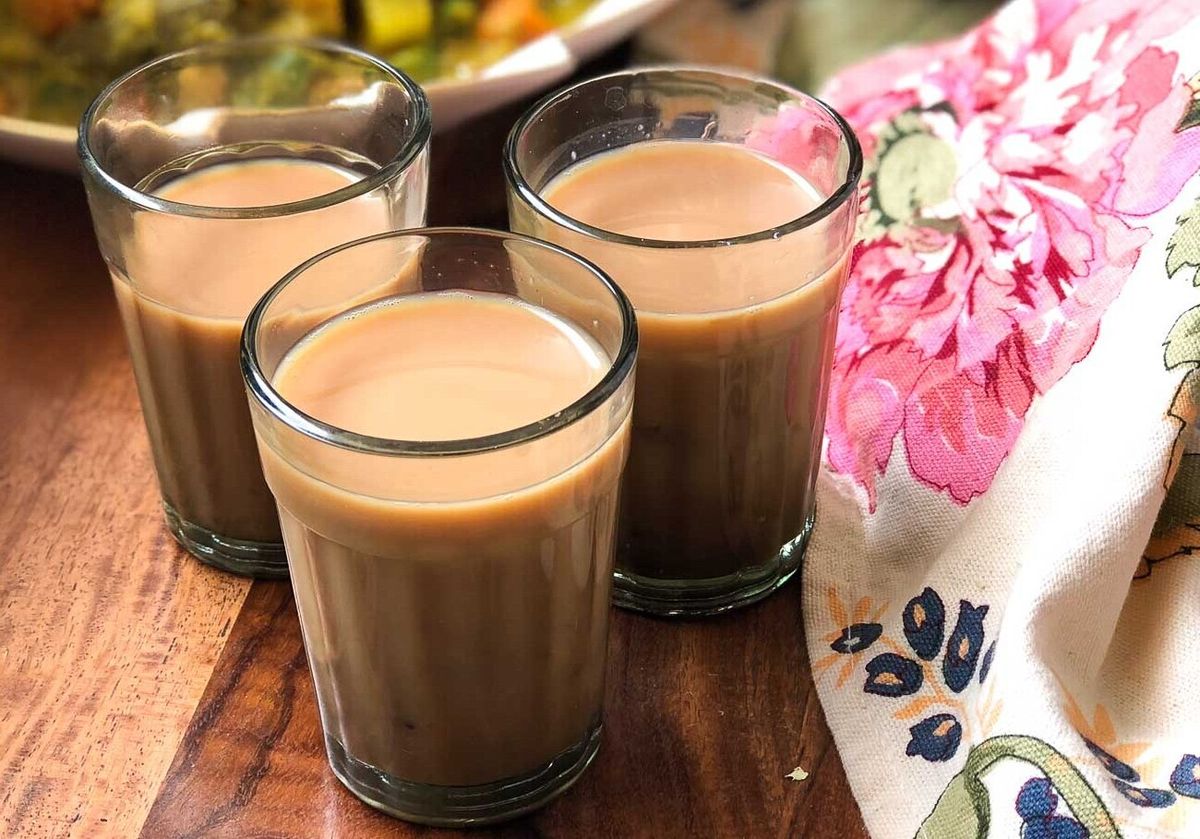 gulkand-chai-recipe-rose-jam-milk-tea