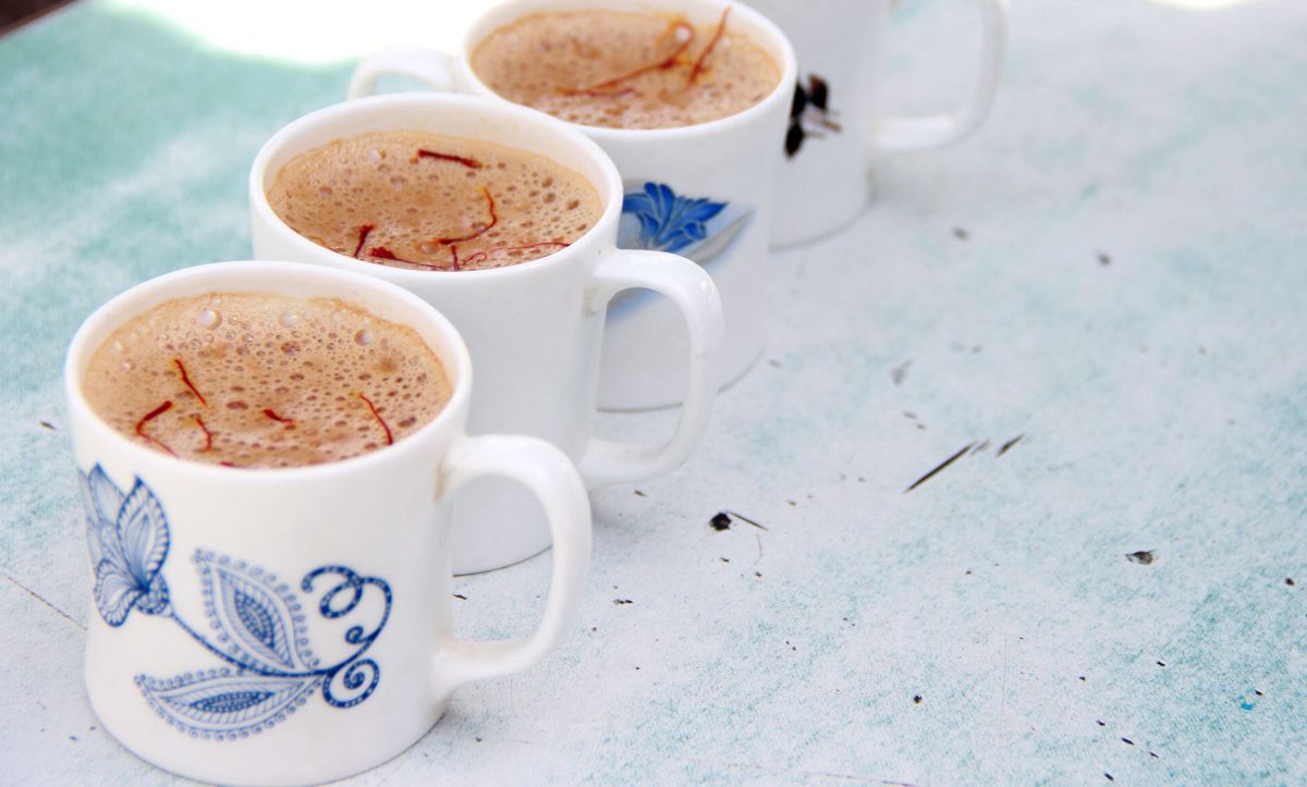kesar-chai-recipe-saffron-milk-tea