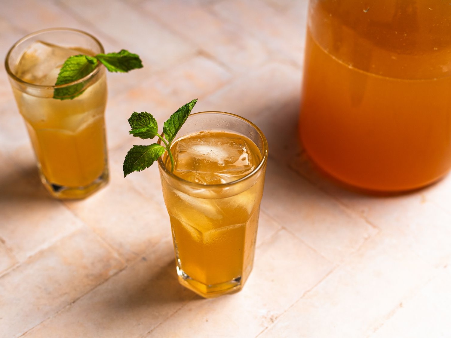 lemonade-iced-tea-recipe-arnold-palmer-style