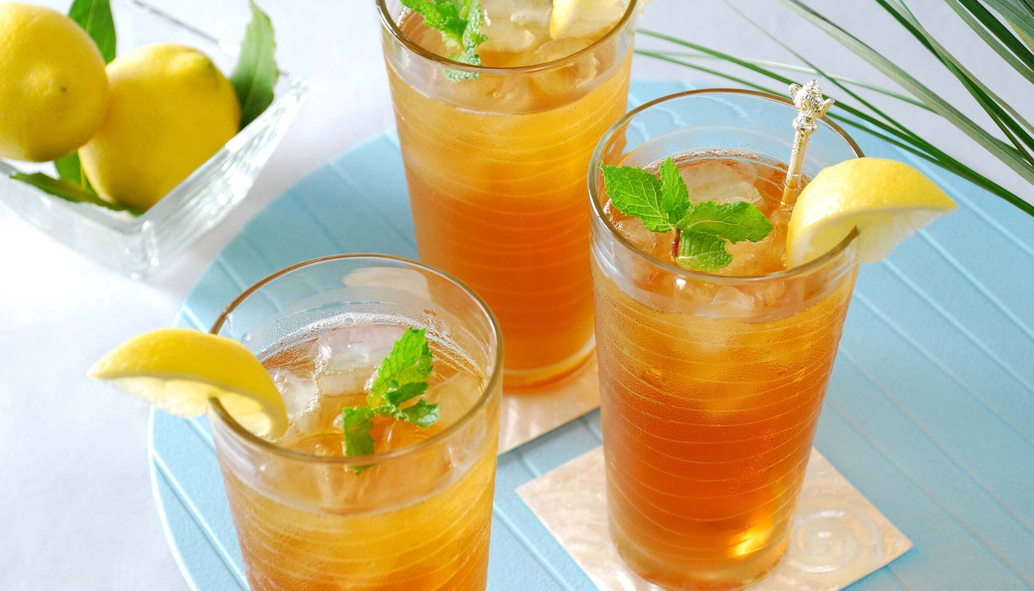 iced-black-tea-with-mint-lemon-recipe